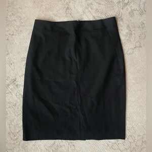 Banana Republic Wool-Blend Pencil Skirt – Black, 4 Petite
